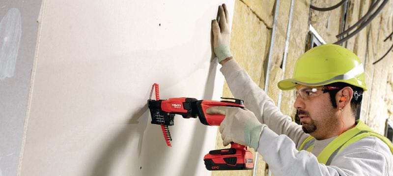S-WD11Z M1 samobušeći vijci sa leptirastim vrhom Šaržirani zavrtanj sa leptirastim vrhom za drvo (obloženo cinkom) za šaržere sa zavrtnjima SD-M 1 ili SD-M 2 – za pričvršćivanje drveta ili cementnih tabli za metal Primene 1