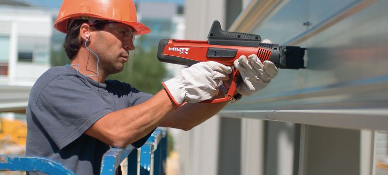 6.8/18 M10 Clean-Tec kapisle (duge) Dugačke Clean-Tec patrone za šaržirane eksere kalibra 0,27 koje se koriste sa zabijačima za eksere koje aktivira barut i koji služe za pričvršćivanje metalnih konstrukcija Primene 1