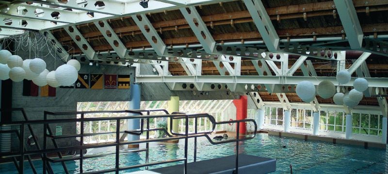 HST-HCR klinasti anker Anker koji se širi vrhunskih performansi za ispucali beton (HCR) Primene 1